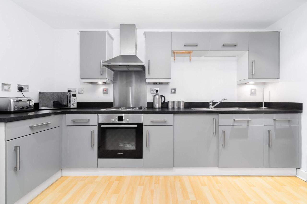 Beautiful Birmingham Central Spacious Apartment-Free Parking, Wifi, Contractors, Hs2, Bullring, Birmingham City Fc Zewnętrze zdjęcie