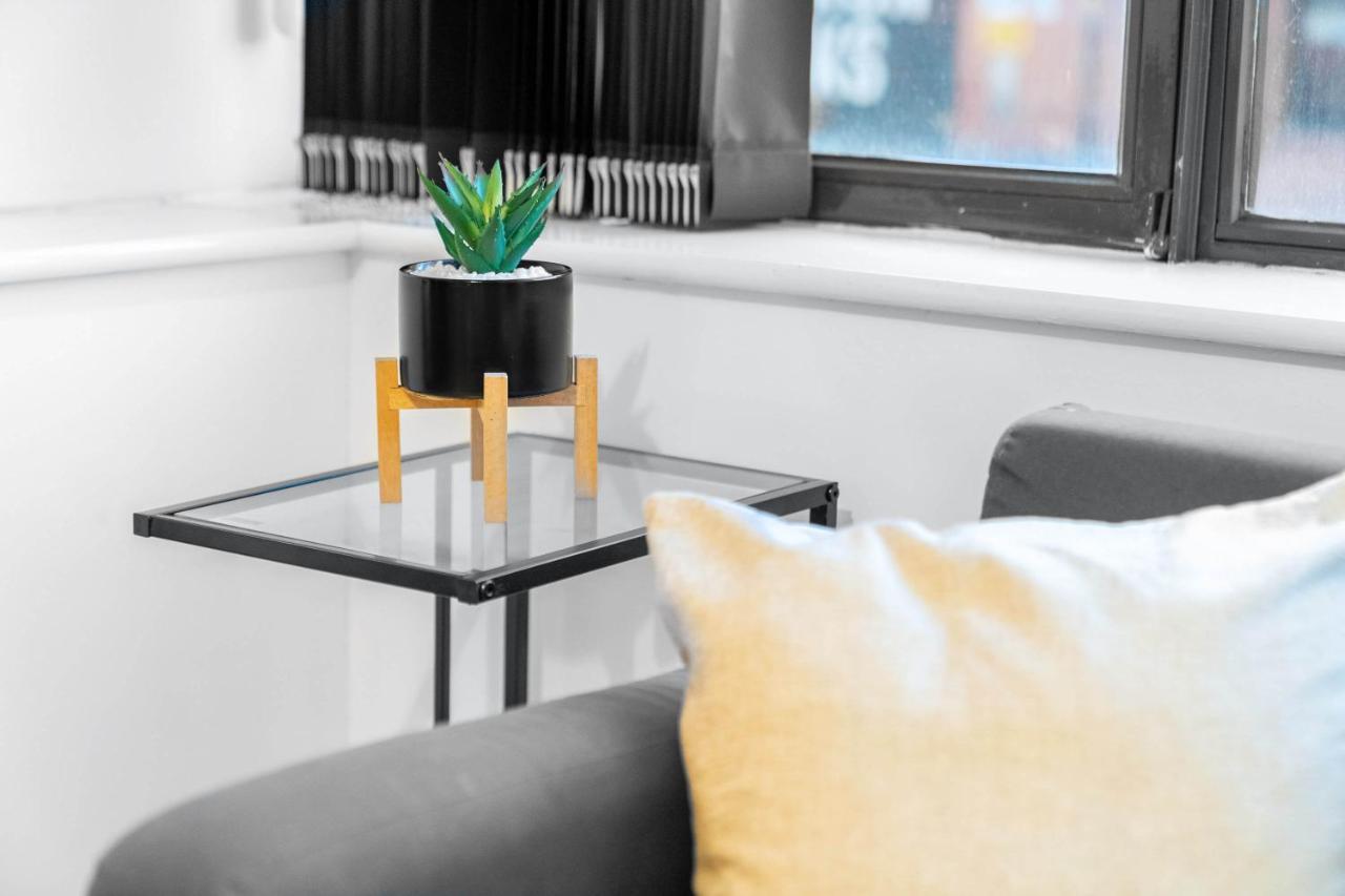 Beautiful Birmingham Central Spacious Apartment-Free Parking, Wifi, Contractors, Hs2, Bullring, Birmingham City Fc Zewnętrze zdjęcie